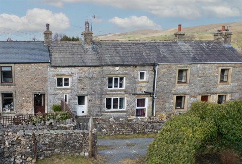 View Full Details for 2 Rowe End, Horton-In-Ribblesdale.